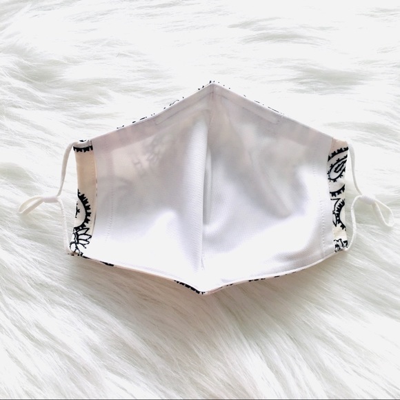LAST ONE! Tory Burch White Black Fabric Face Mask - Picture 5 of 8